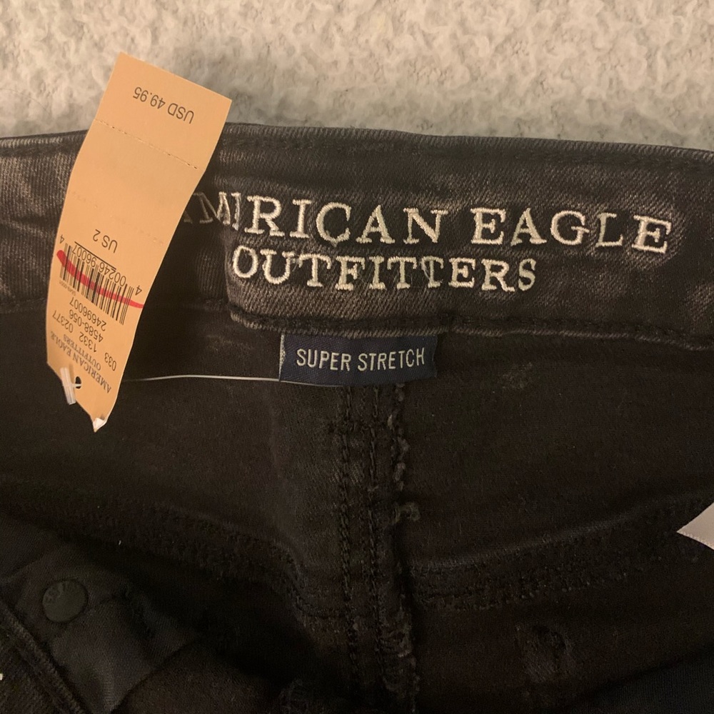 Shorts - Picture 3 of 3